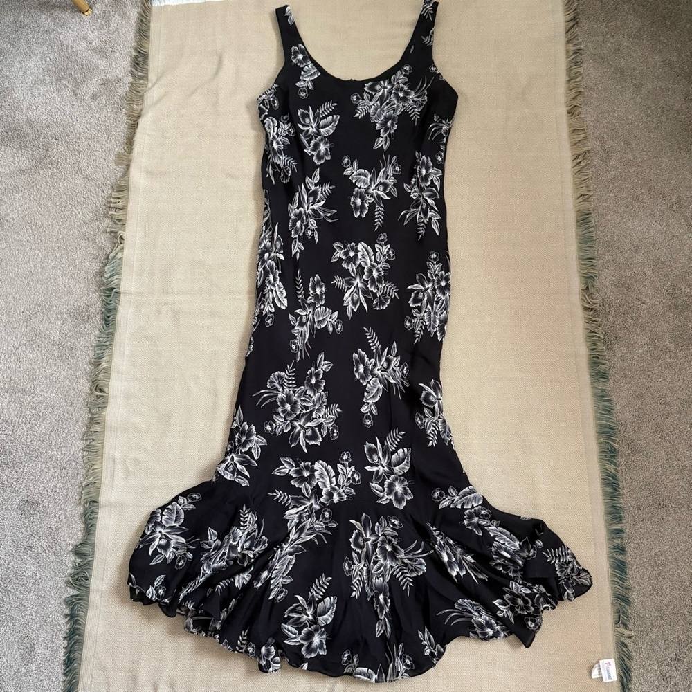 Jones New York Signature Black, White Floral Maxi Dress Size 12